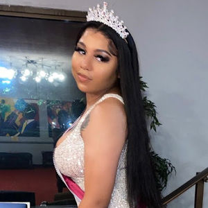 Meet your Posher, Alexcia